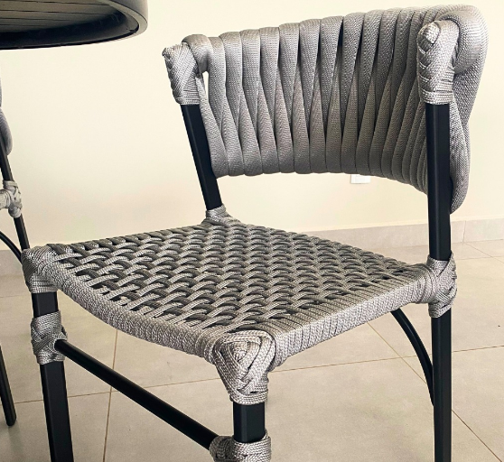 Cadeira Âmbar em tricô náutico